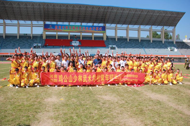 高中生到少林学校学武总共费用多少?